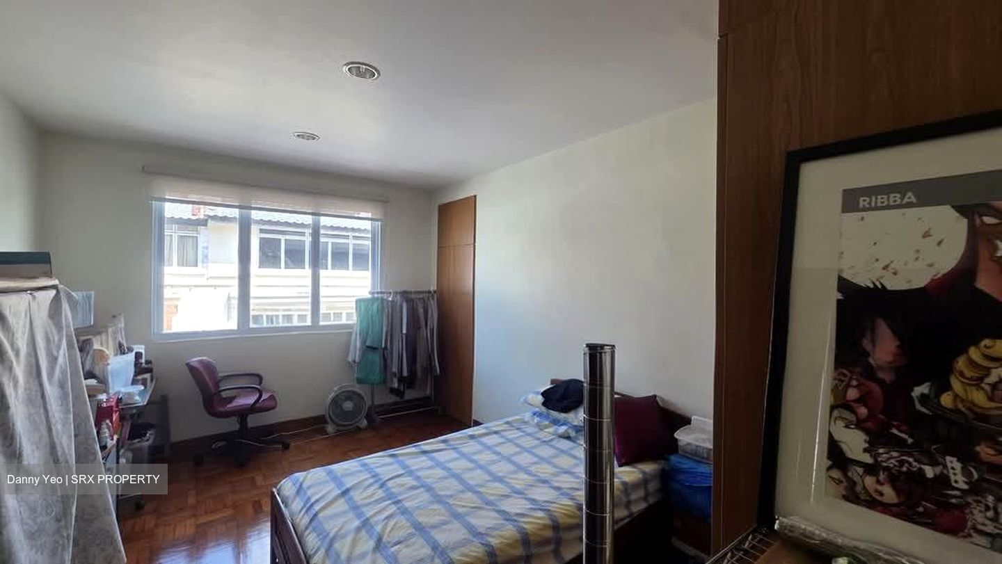 Liria Terrace (D17), Terrace #560404261
